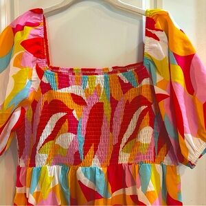 NWT colorful women’s dress with smocking and lining. XL
